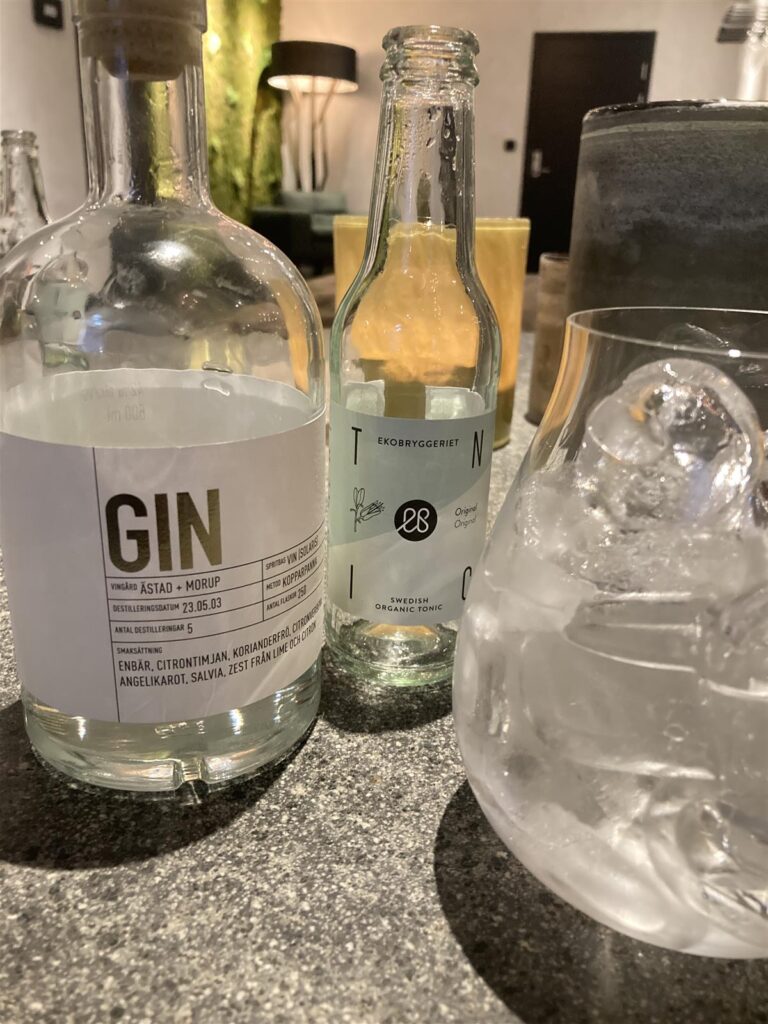 Ästad Gin 42%